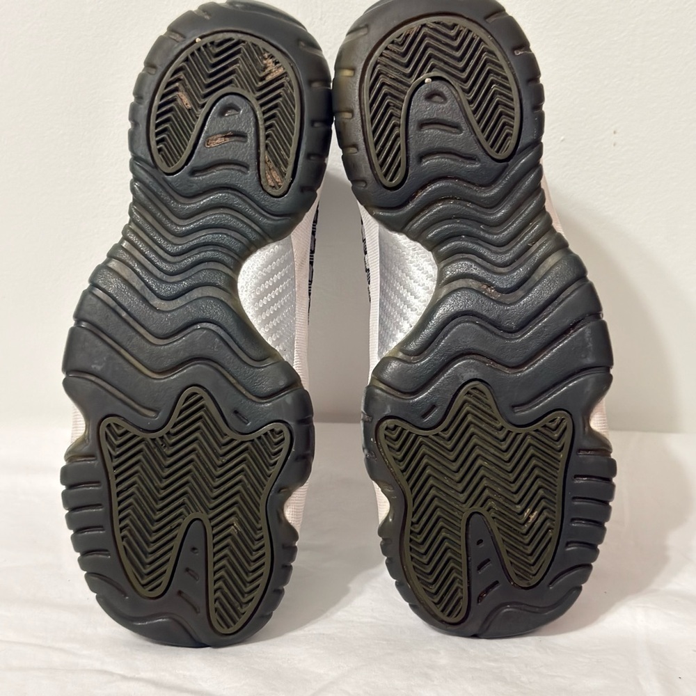 Air Jordan Future Green Woven Youth Size 6.5Y Kids Lifestyle Sneakers - Picture 9 of 10